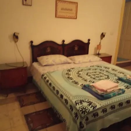 Sa Pruninca לינה וארוחת בוקר *